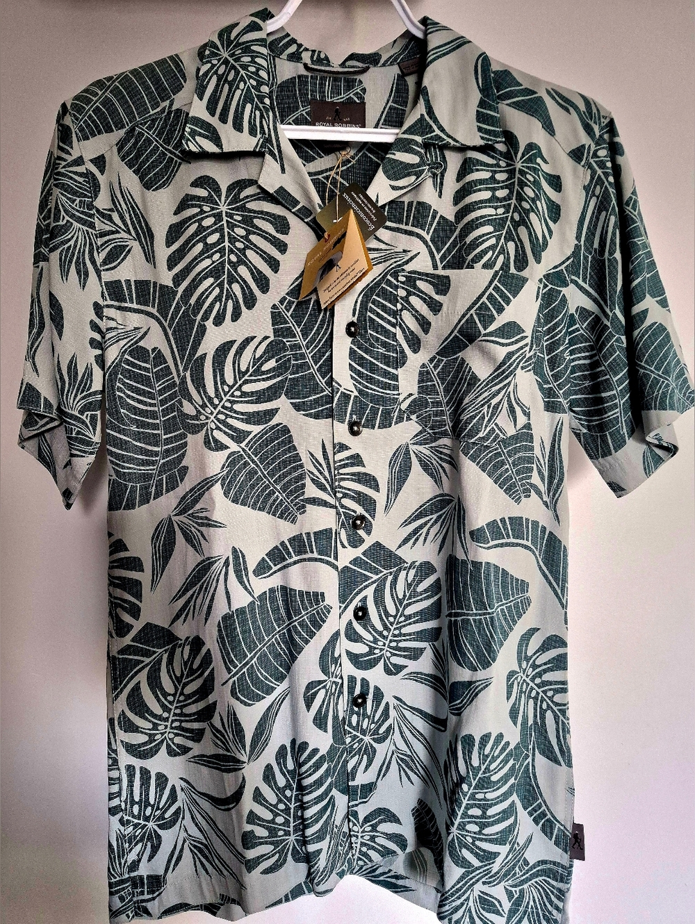 Royal Robbins Men's Shirt Small size, Eco Comfort Luxuriously SOFT Brand NEW
